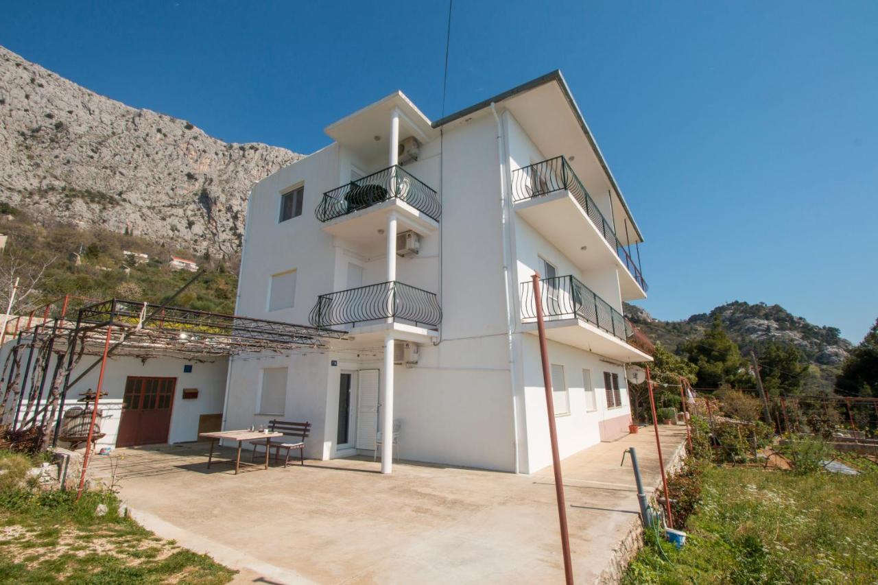 Apartment With 2 Balconies And Sea View Omiš Dış mekan fotoğraf